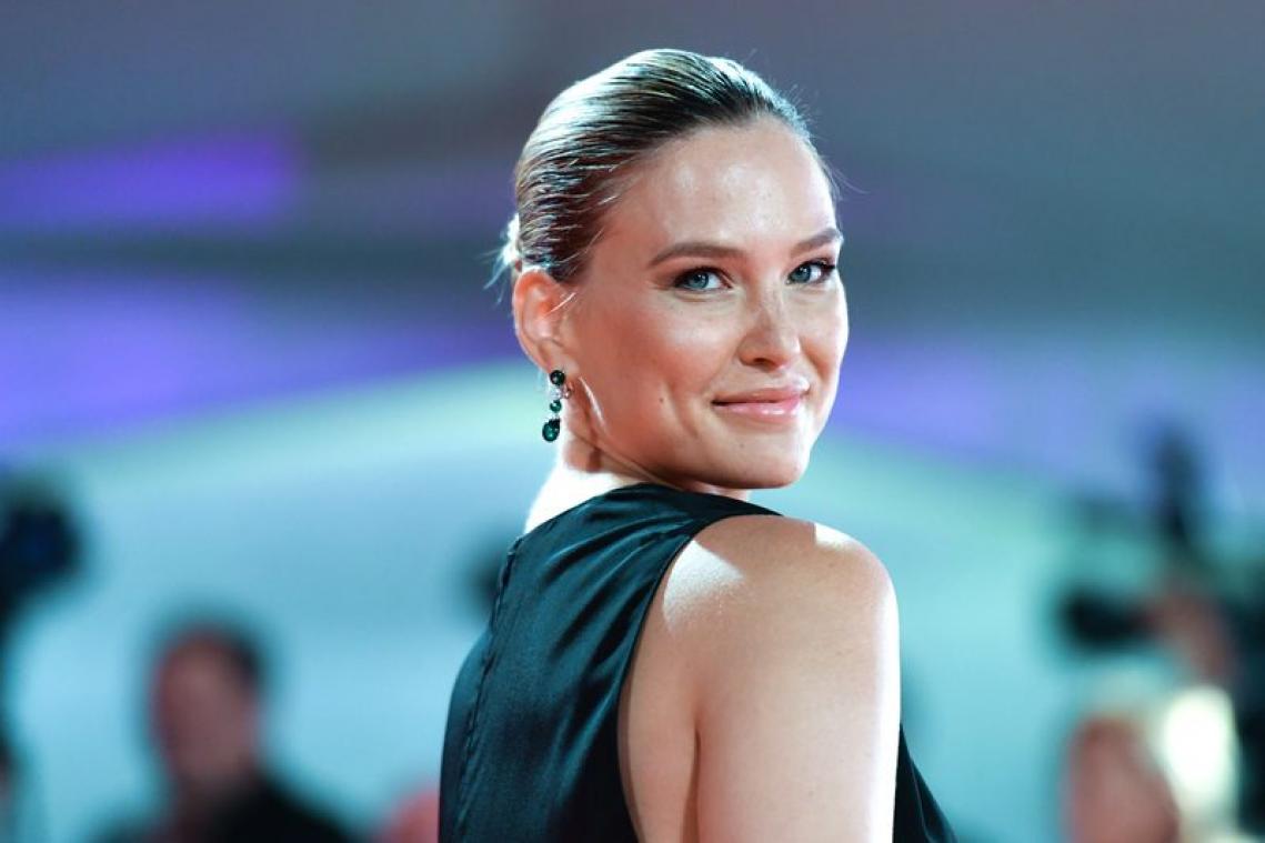 Supermodel Refaeli veroordeeld tot werkstraf en boete