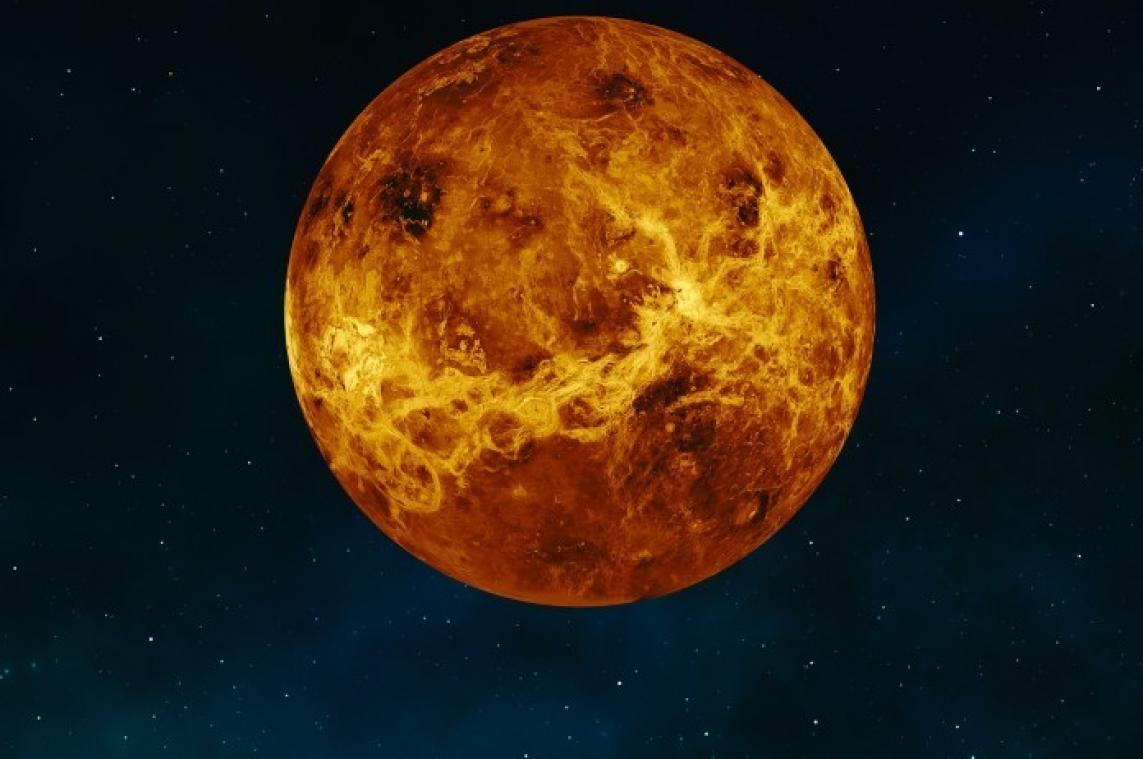 BIZAR. Baas van Russisch ruimteagentschap noemt Venus een "Russische planeet"