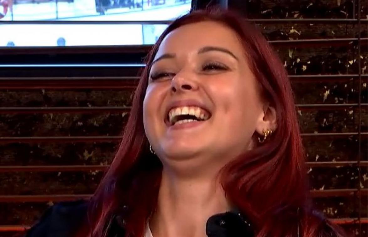 Lotte Vanwezemael geeft (gebruikt) seksspeeltje aan Gert en James: "Dat je dat NU pas zegt!" (video)