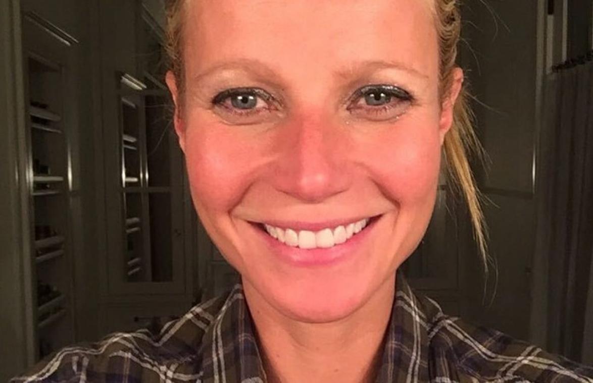 Gwyneth Paltrow uit de kleren voor verjaardag, maar reactie van haar DOCHTER steelt de show (foto)