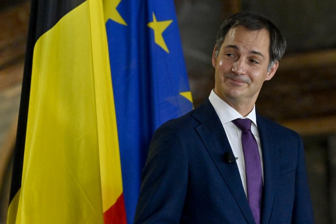 Deze ministers en staatssecretarissen besturen ons land vanaf nu (foto's)