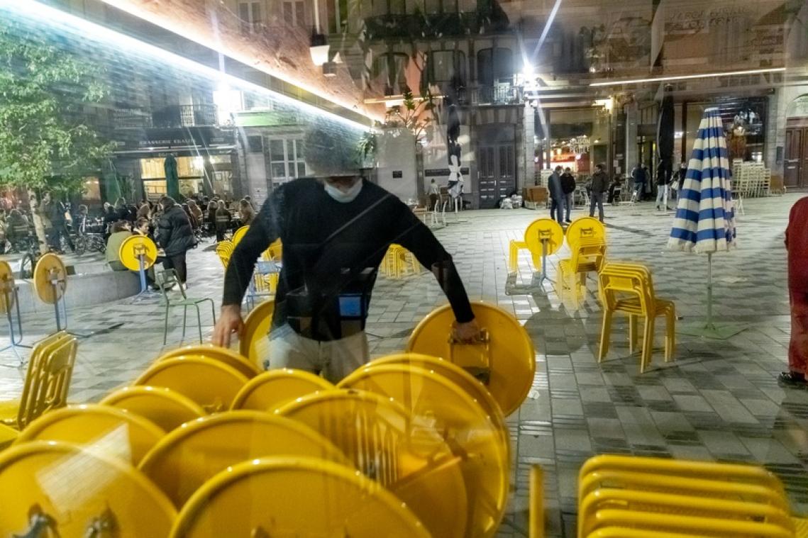 Unizo misnoegd over verstrengingen: "Brusselse cafés betalen gelag falende strijd tegen corona"