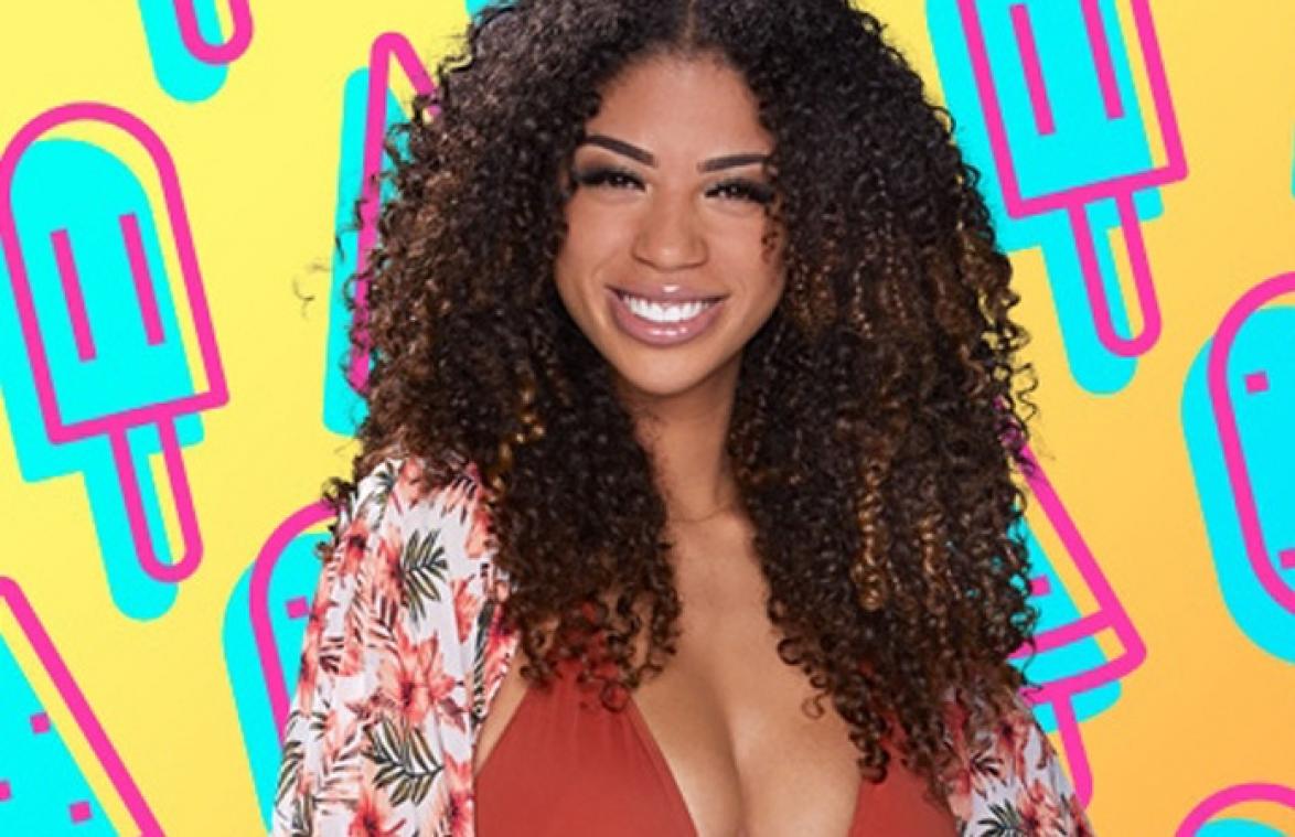Fabiënne van 'Love Island' choqueert volgers met gewaagd doorkijkje (foto)
