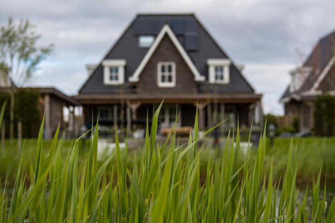 Familie vindt enorm geldbedrag in huis van overleden man