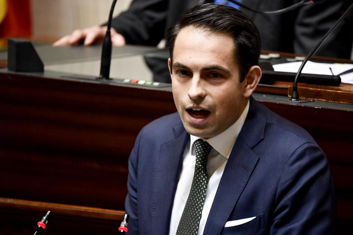 Tom Van Grieken installeert corona-app niet omdat hij "de Belgische staat niet vertrouwt"