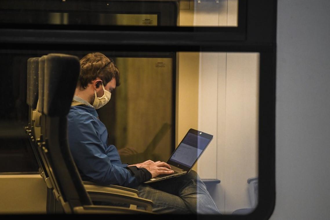 NMBS en De Lijn snijden niet in aanbod ondanks meer thuiswerk