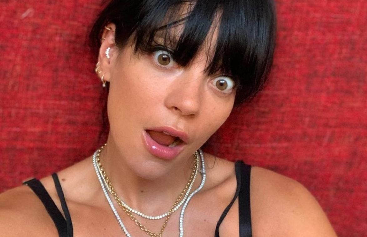 Lily Allen komt met eigen seksspeeltje: "Ik masturbeer. En jij?" (video)