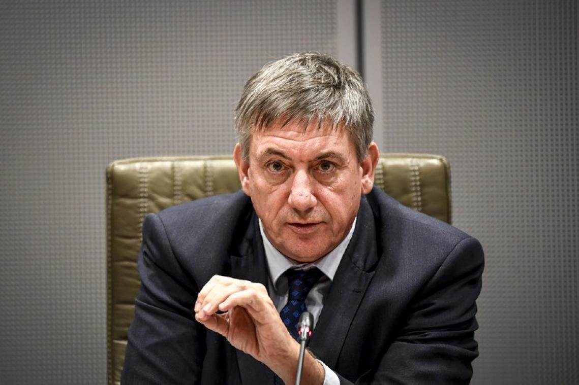 Jambon: "Wil eerst effect van maatregelen afwachten vooraleer bij te sturen"