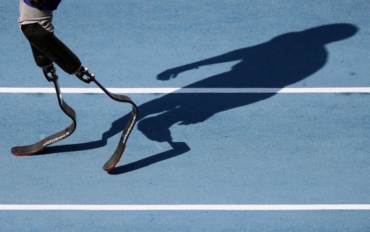 BIZAR. Atleet met beenprotheses mag niet deelnemen aan de Olympische Spelen: Vonnis is racistisch