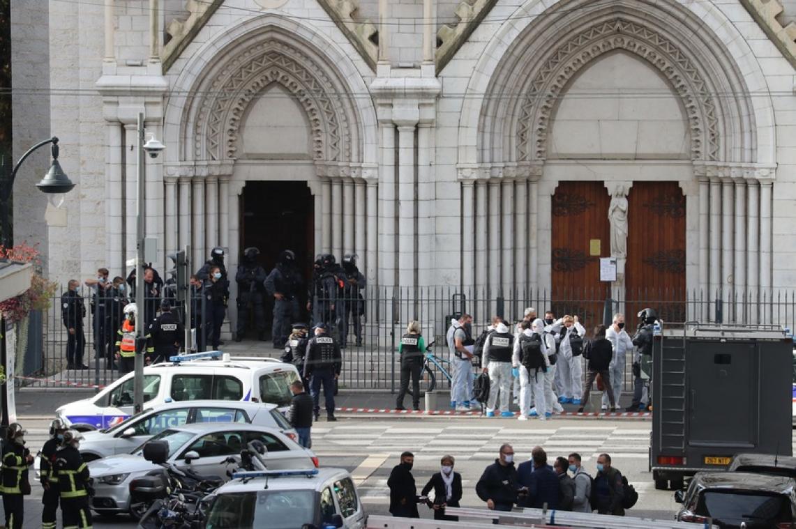Frankrijk naar hoogste dreigingsniveau na nieuwe islamitische terreuraanval