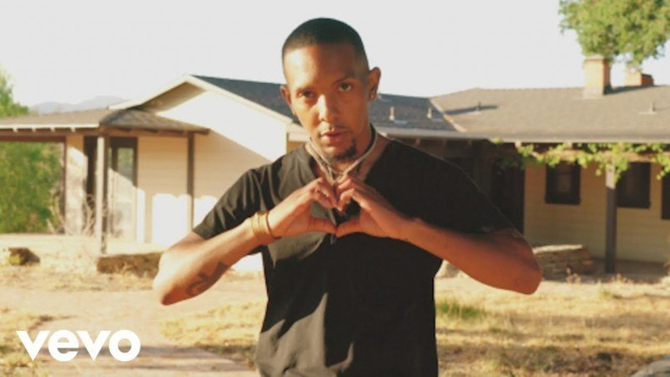 Rapper dringt Neverland-domein van Michael Jackson binnen voor clipopname (video)