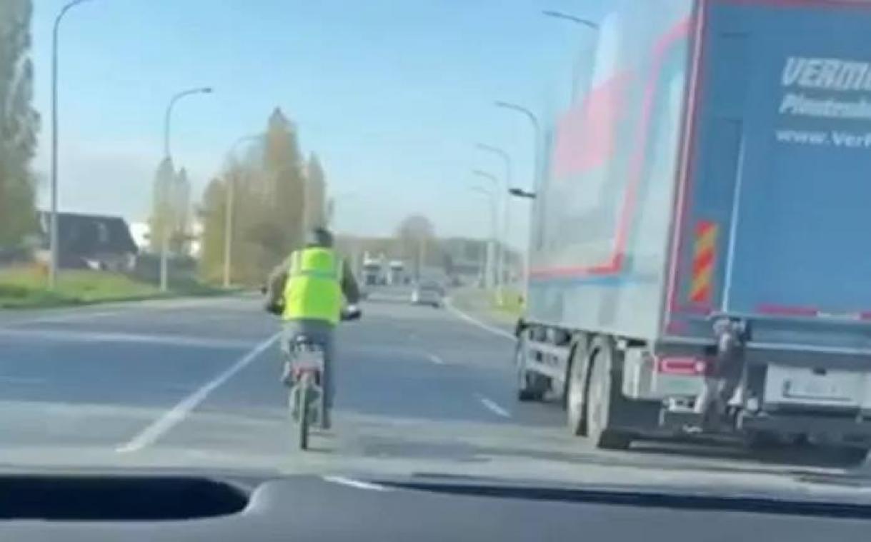 Man rijdt 87 per uur op de FIETS en dat mag ook
