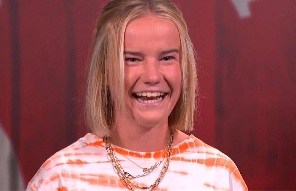 Instagramster Elodie Gabias in 'First Dates': "Ik word altijd gefriendzoned omdat ik scheetjes laat" (video)