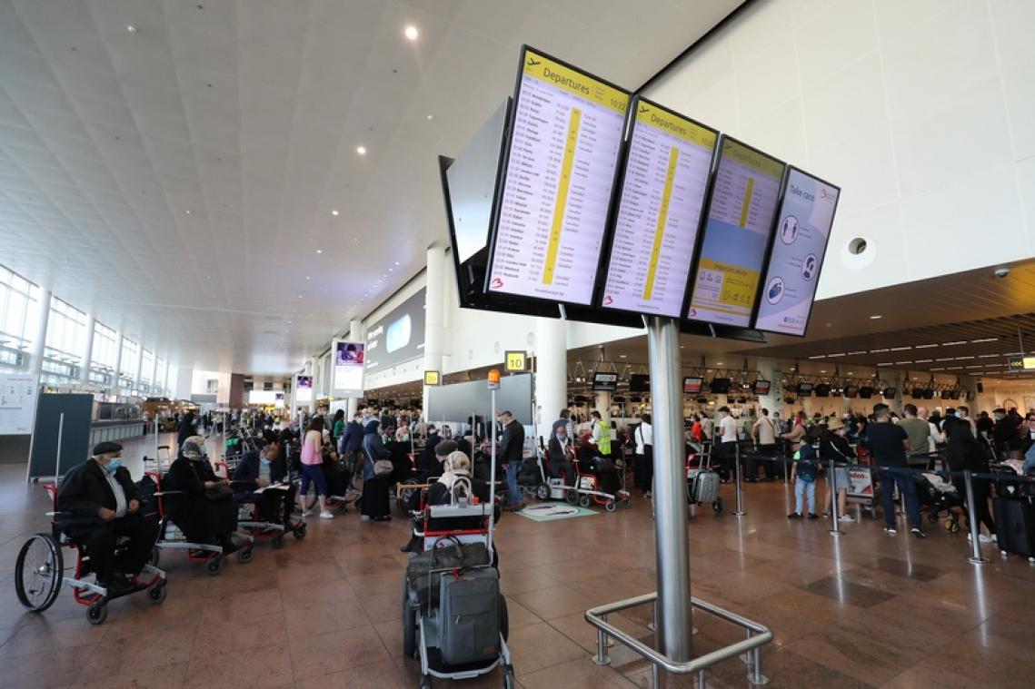 Opnieuw verplichte quarantaine voor wie terugkeert uit rode zone