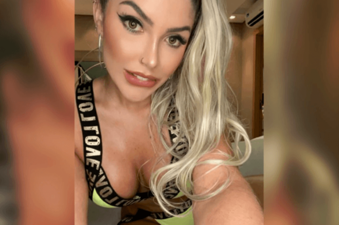 Bikinimodel oogst gemengde reacties met bijzonder kiekje in de zon: "Dit verhoogt je libido" (foto)