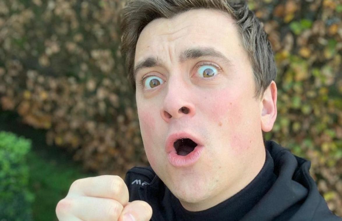 Spottend bericht over Niels Destadsbader doet de ronde, maar hij kan er zelf om lachen (foto)