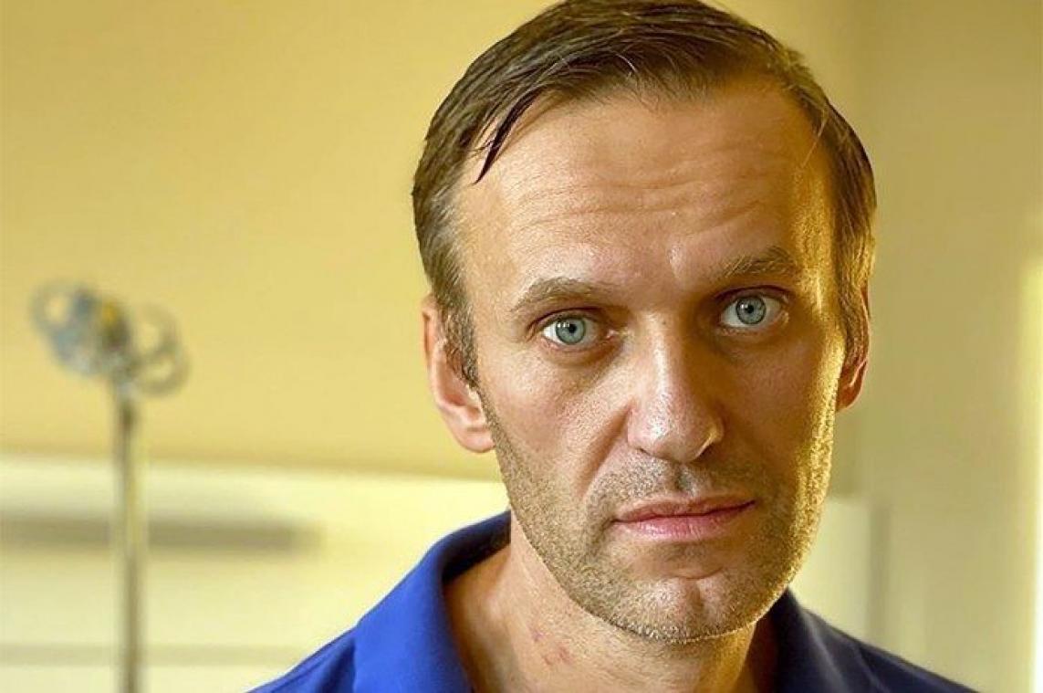 "Geheime agent onthult aan Navalny zelf hoe hij was vergiftigd via onderbroek"