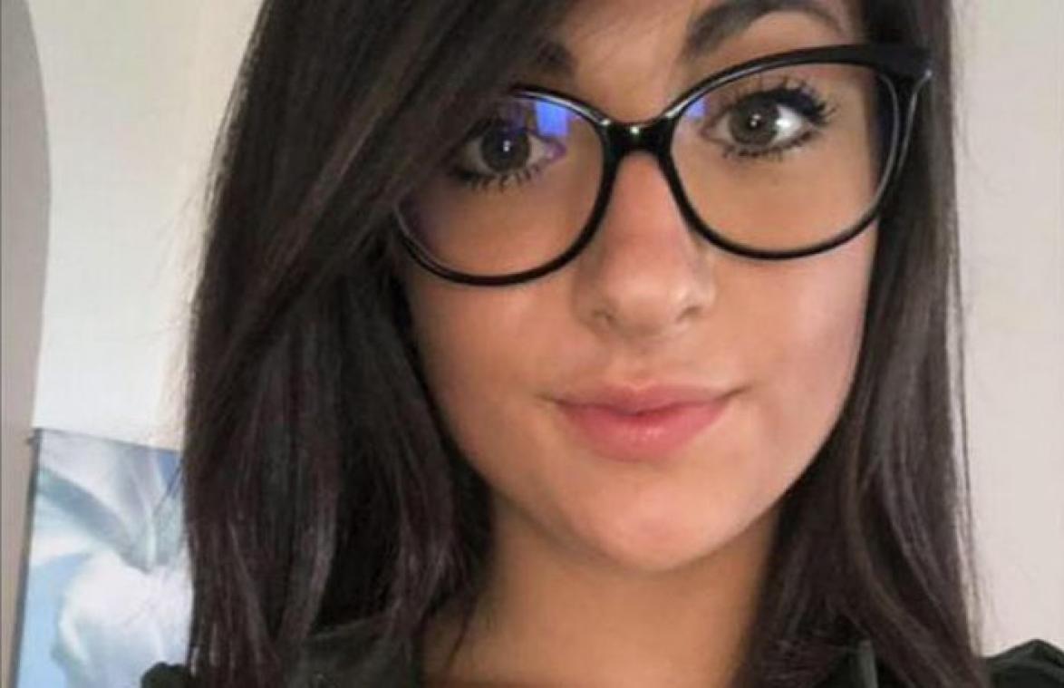 Toeriste uit restaurant gezet omwille van 'ongepaste' outfit: "Het was zo gênant" (foto)