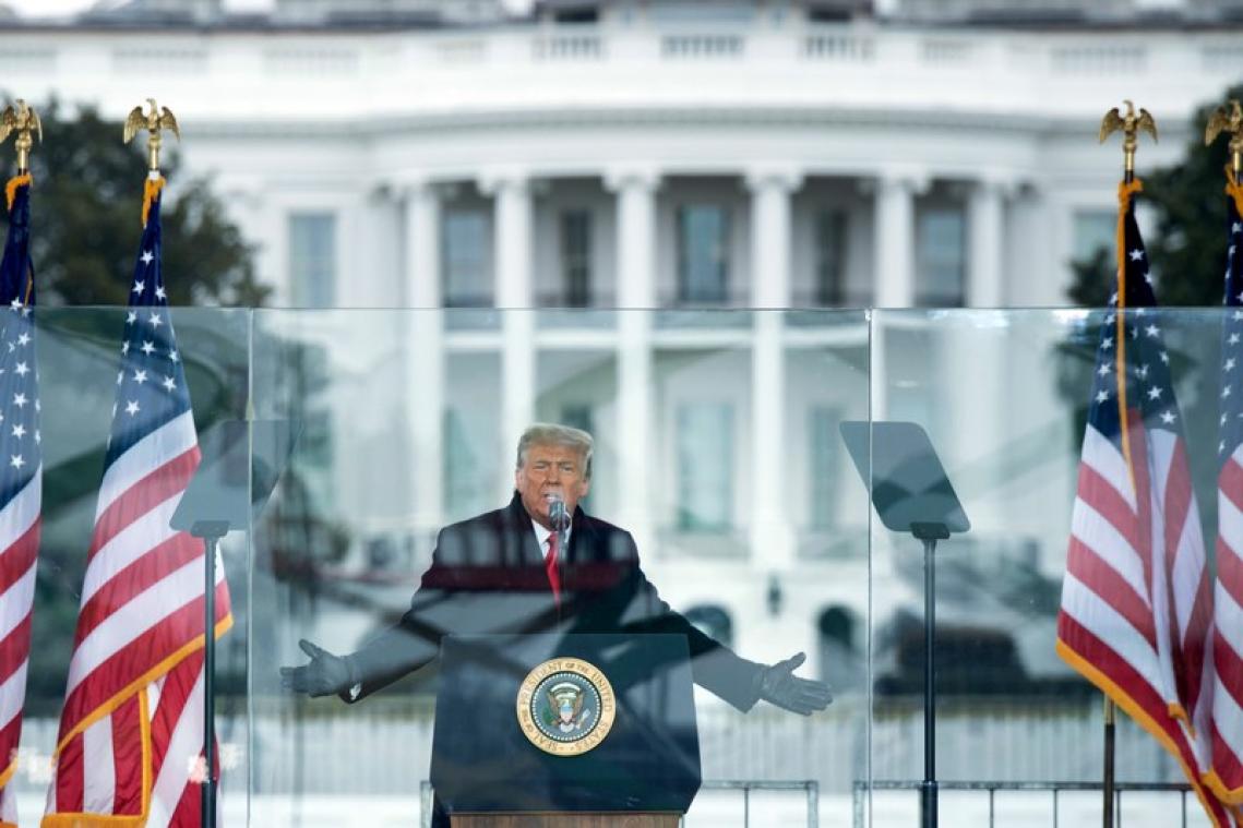 Trump geeft nederlaag toe en belooft "vreedzame overgang"