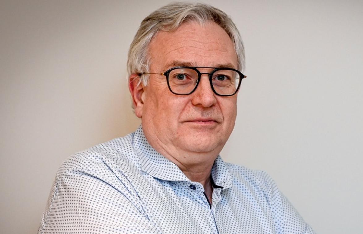 Dirk Devroey: "Pas vanaf DAN zal vaccinatie het aantal besmettingen doen dalen"