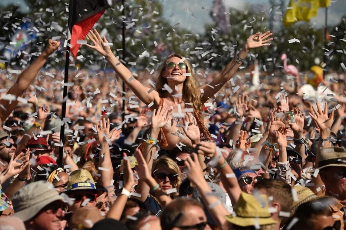 Corona trekt opnieuw streep door iconische Britse festival Glastonbury