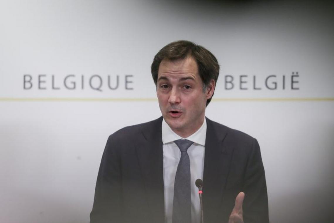 Ten vroegste in februari weer naar de kapper, maar niet meer op reis: dit heeft het Overlegcomité beslist