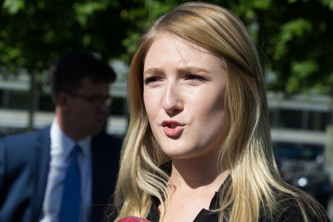 Baasje van katje Lee wil Miss Exclusive worden: "Wedstrijd staat in teken van de natuur"