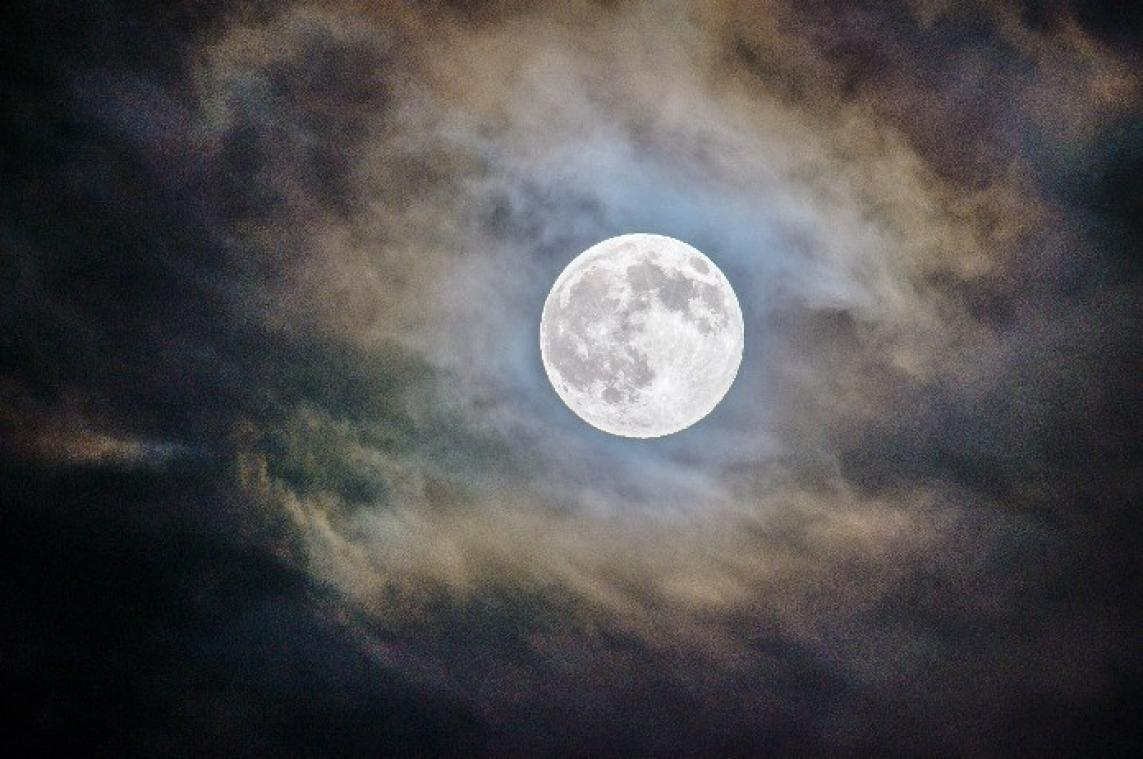 De invloed van de volle maan op ons lichaam: feit of fabel?