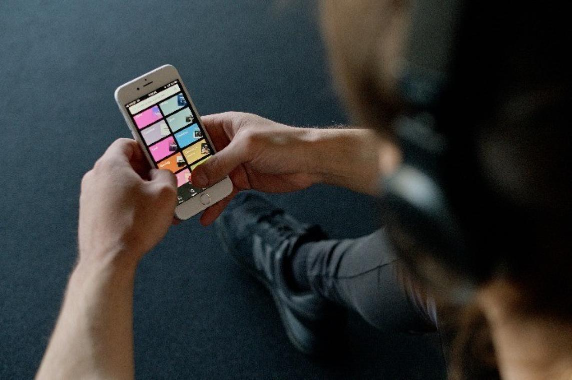 BIZAR. Spotify wil binnenkort muziek suggereren op basis van onze emoties