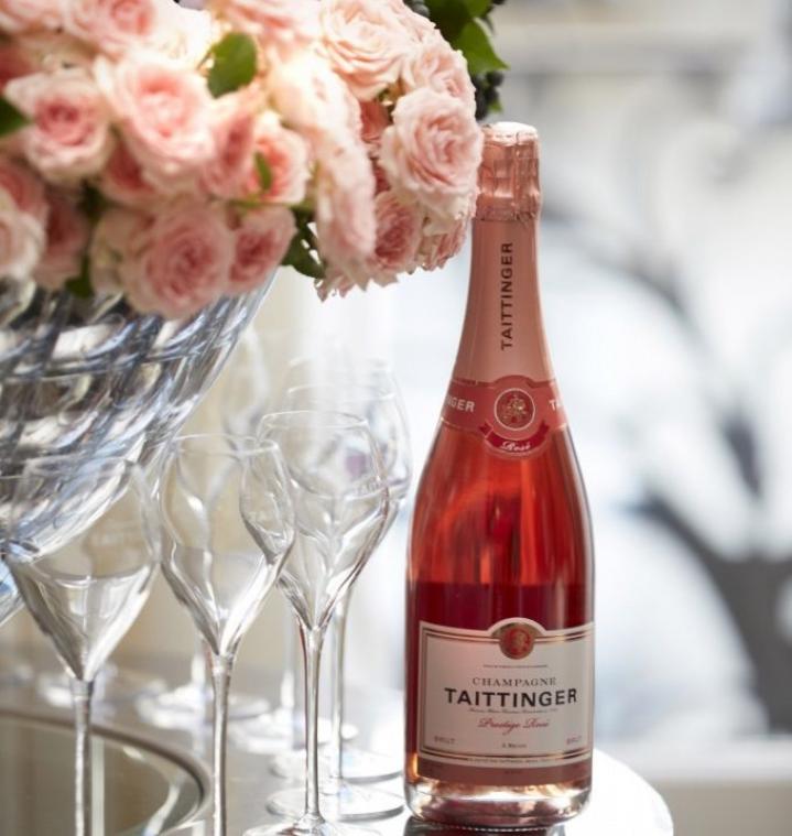 VALENTIJN. Zo drink je champagne als een pro