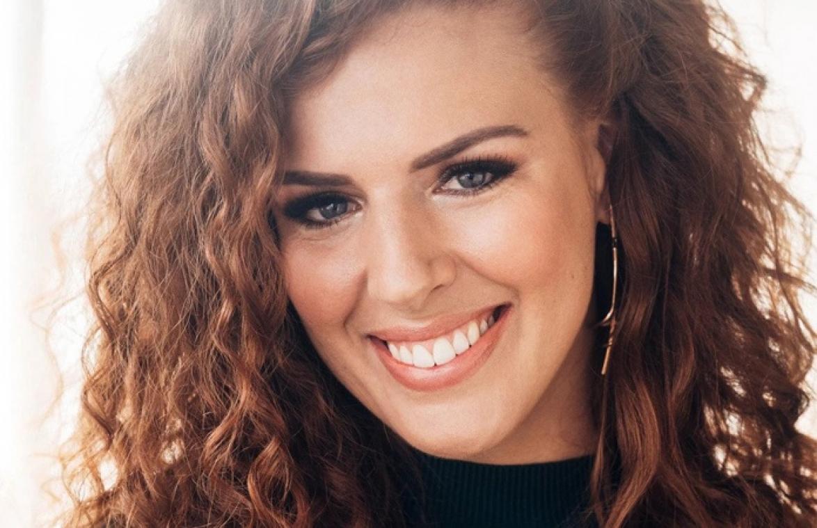 Candice uit 'Blind Getrouwd' maakt indruk op experten: "Twijfel aan mijn geaardheid als ik haar zie"
