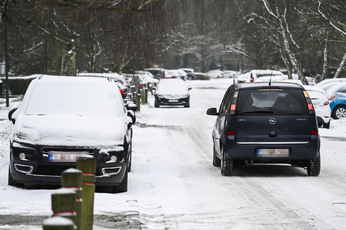 Zo open je je dichtgevroren autodeur