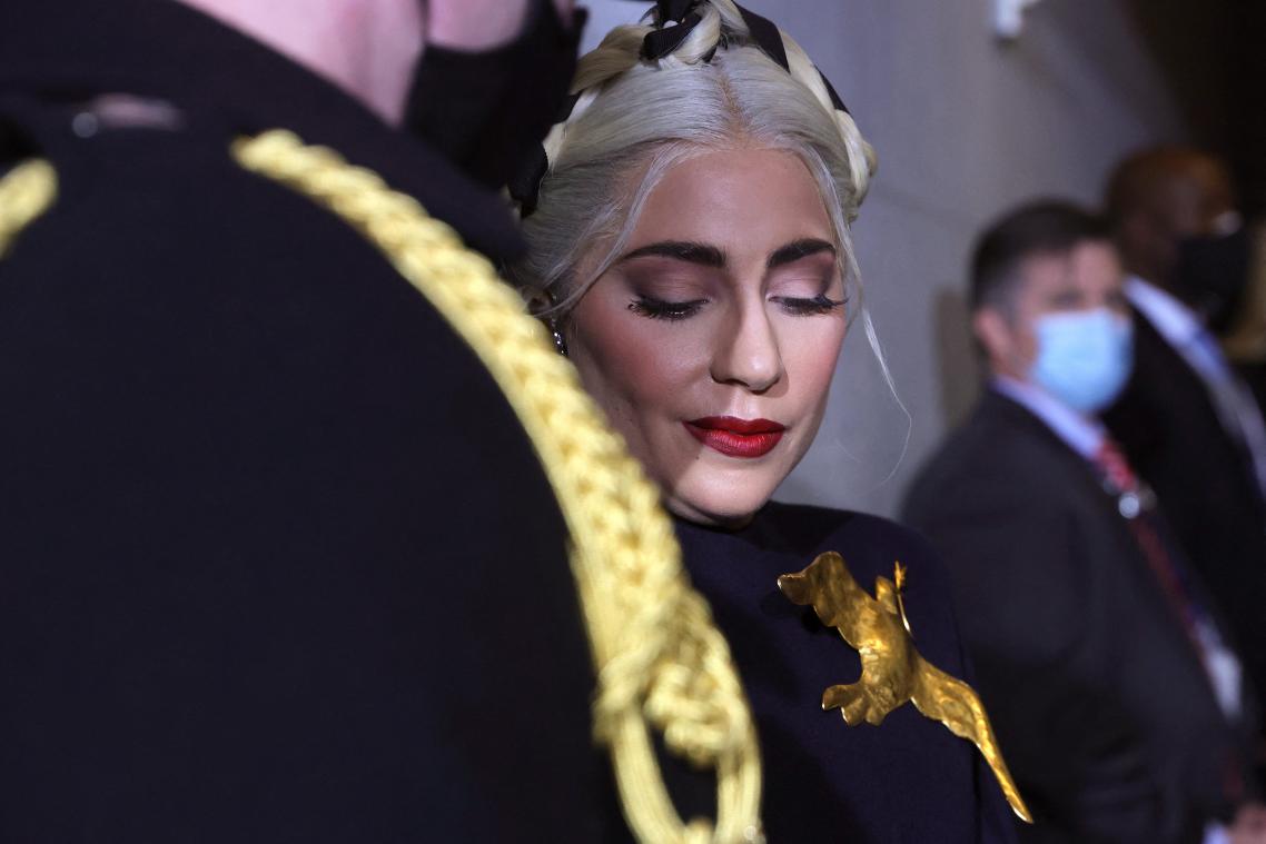 BIZAR. Hondenoppas van Lady Gaga neergeschoten, twee hondjes gestolen
