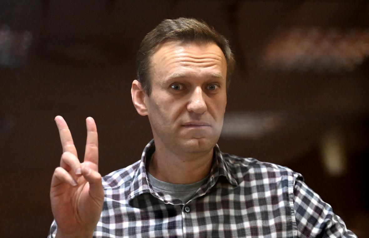 Navalny vliegt naar strafkolonie ten oosten van Moskou