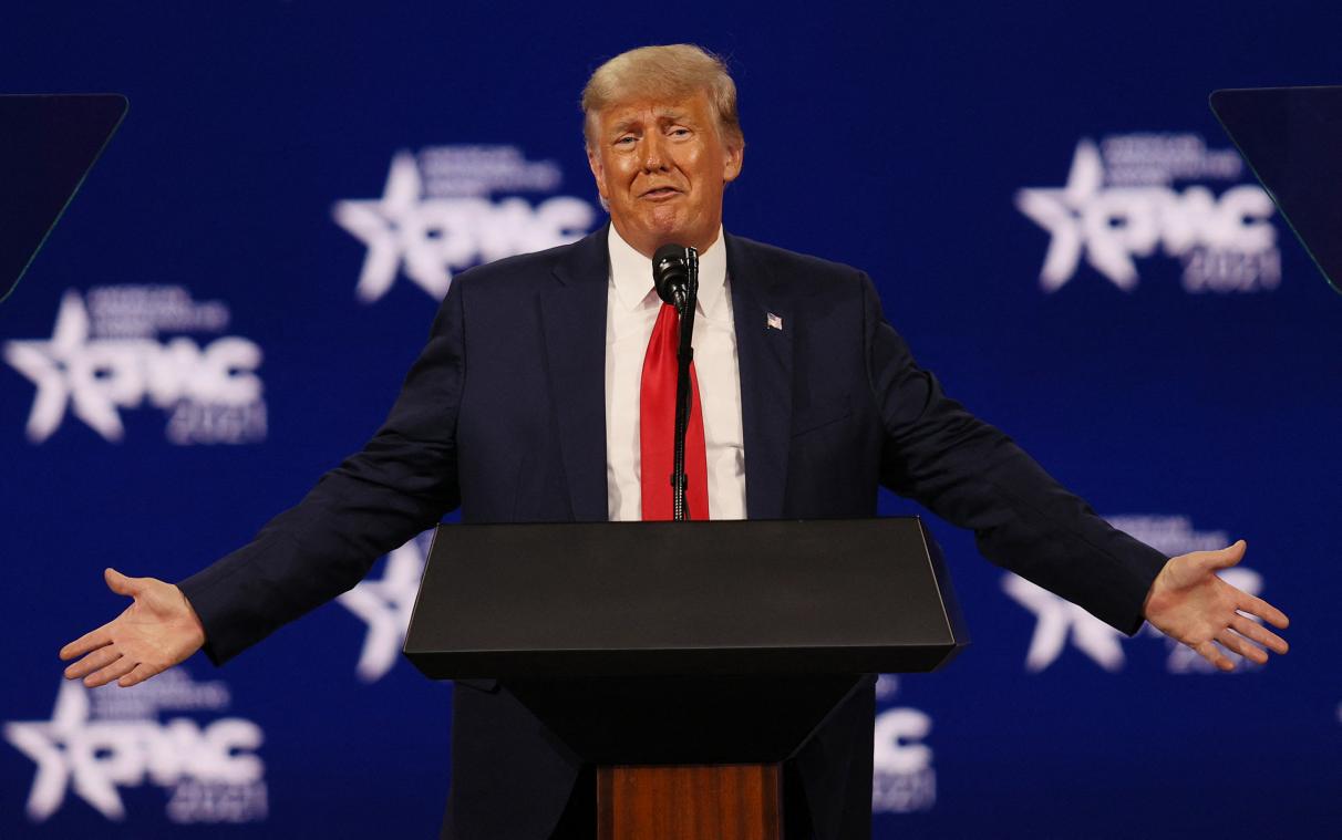 Trump hint naar nieuwe gooi naar presidentschap: "Zal Biden opnieuw verslaan"