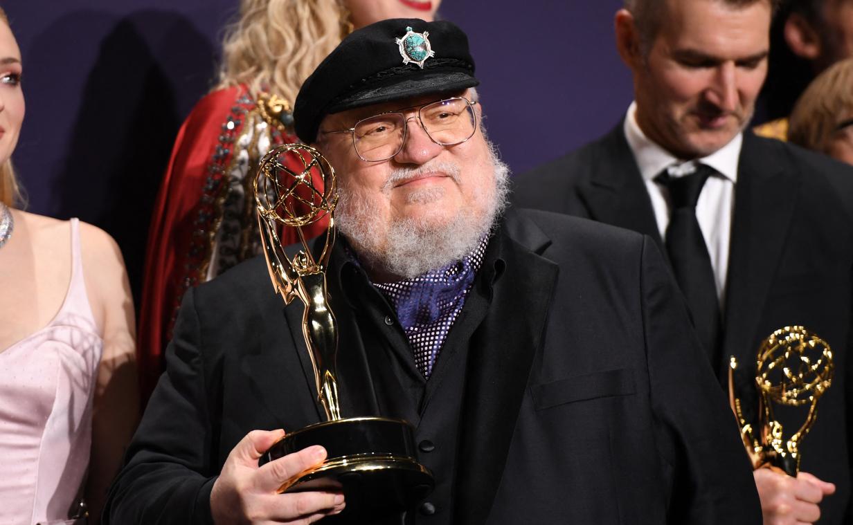 Deze succesauteur zet zijn handtekening onder miljoenencontract bij HBO