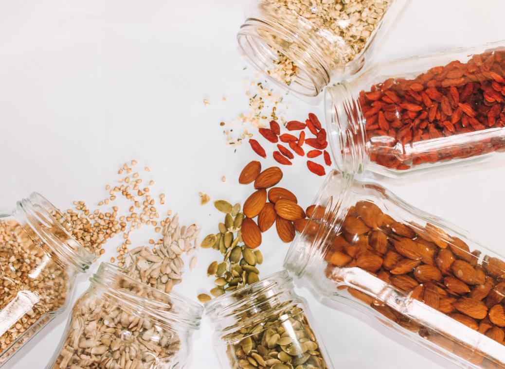 Leven volgens je menstruatiecyclus? Probeer dan eens seed cycling