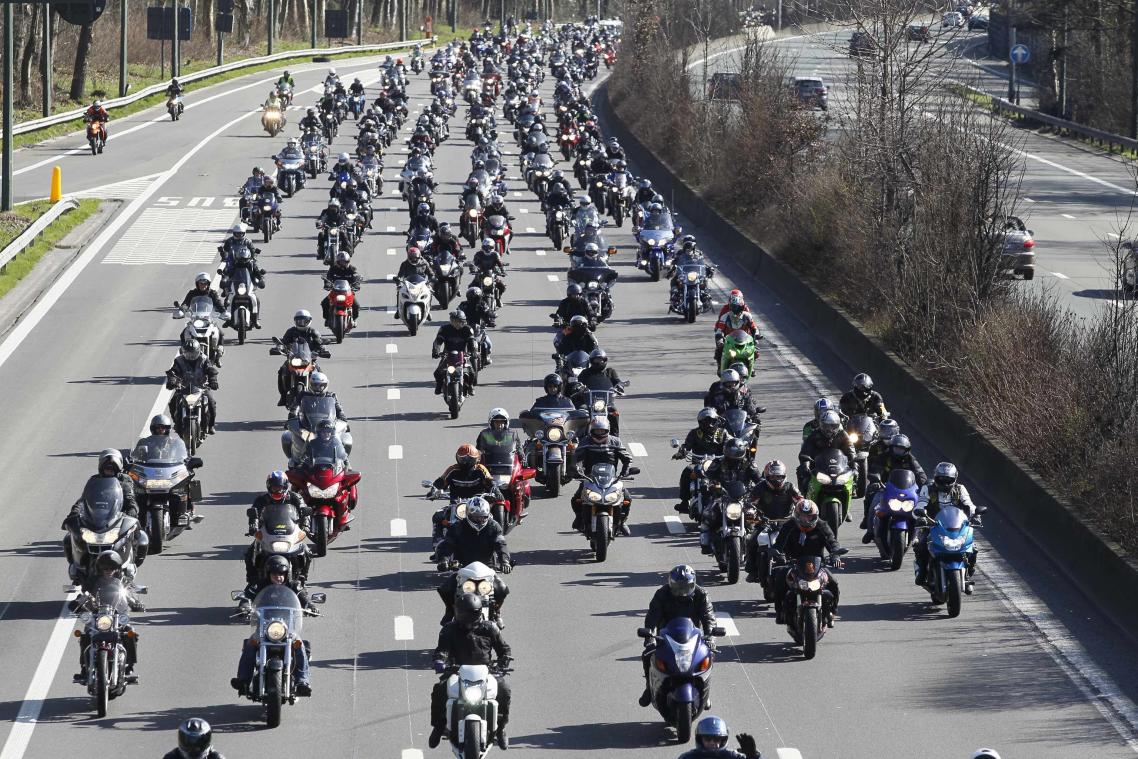 VSV lanceert nieuwe campagne om motorrijders extra onder de aandacht te brengen