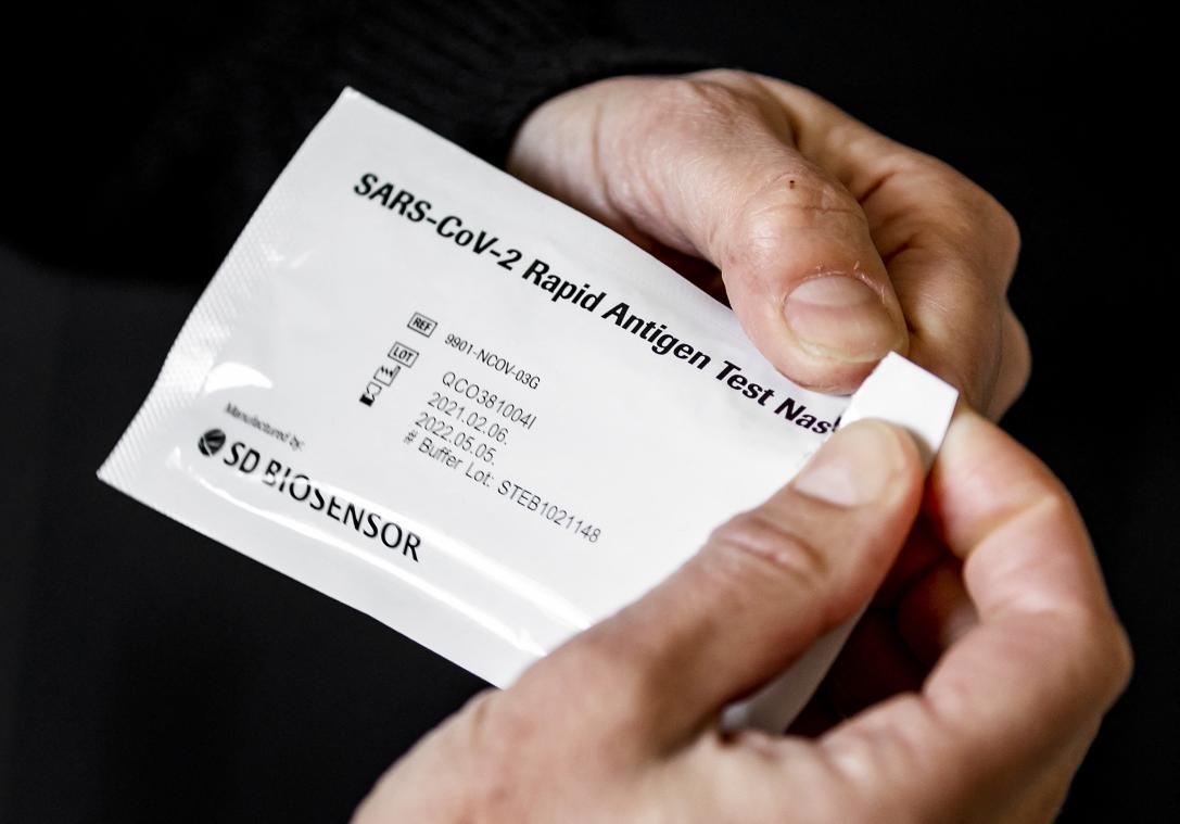 "Zelftests zullen vandaag of morgen in alle apotheken liggen"