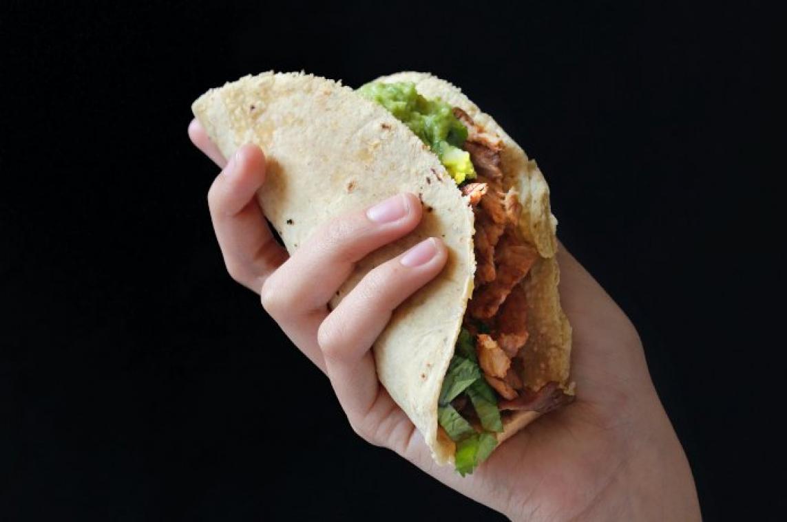 BIZAR. Vader stikte in taco tijdens eetwedstrijd, zoon klaagt nu organisator aan