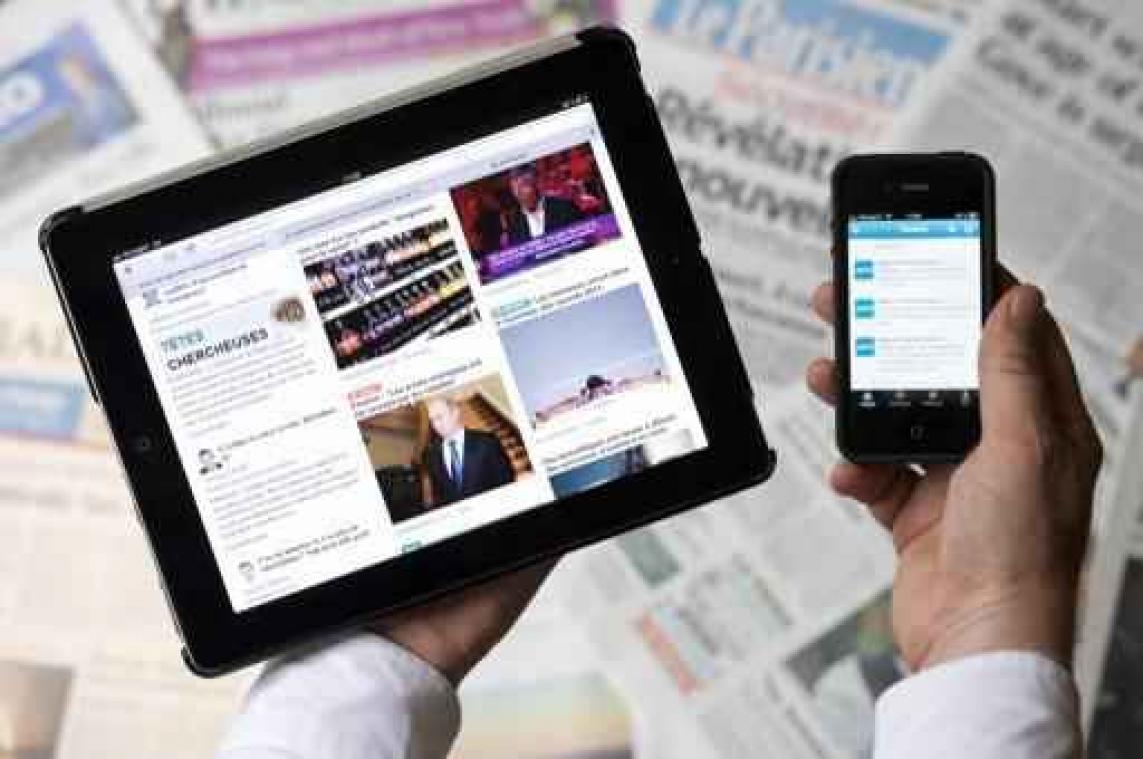 Apestaartjaren - Zeven op tien volgt nieuws op sociale media, amper een op tien via papieren krant