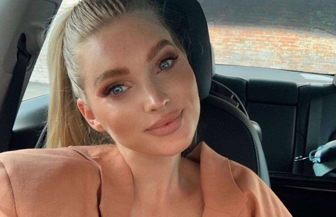 Model boos over kritiek op haar borstvoedingsfoto: "Borsten dienen om kinderen mee te voeden"