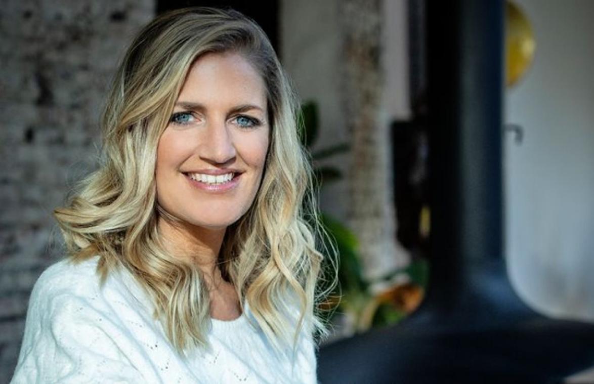Elke uit 'Blind Getrouwd' zwanger van eerste kindje: "Zo blij!" (foto)