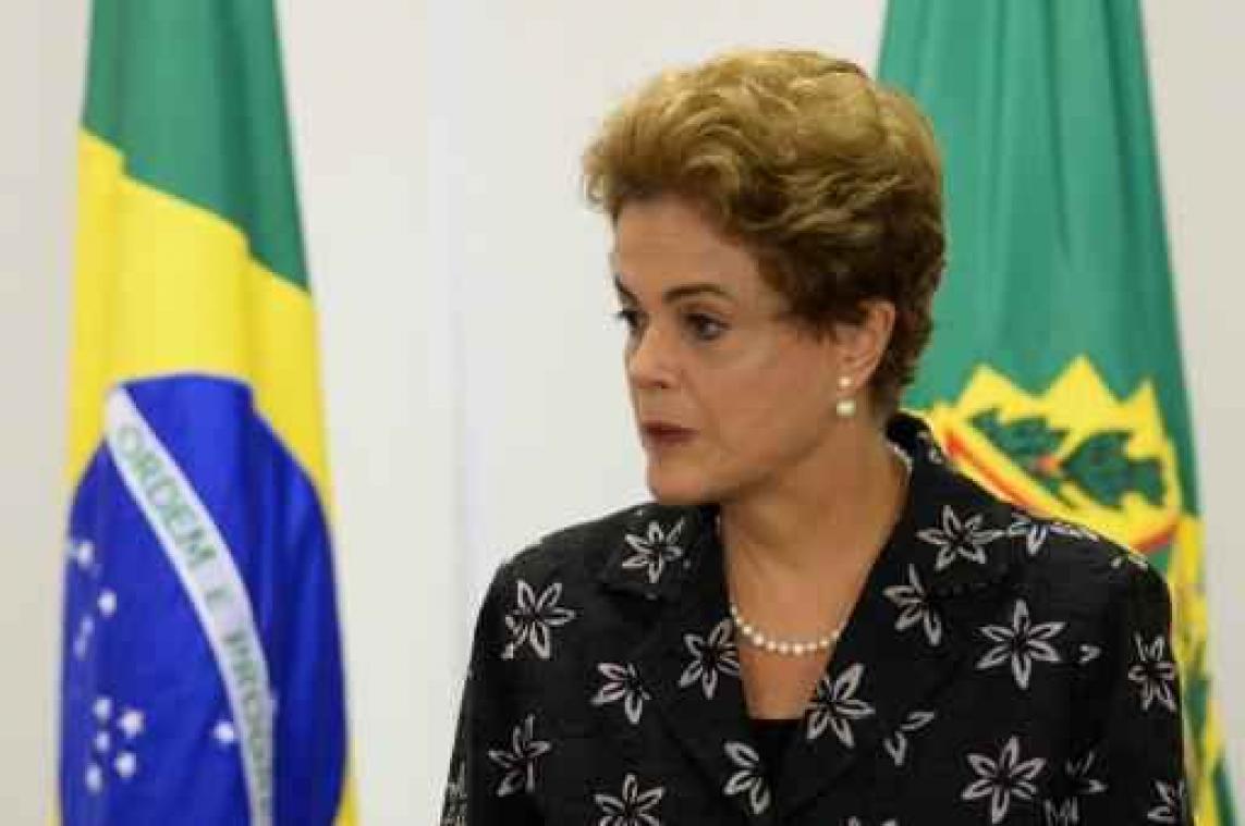 Braziliaanse presidente Rousseff voorlopig uit ambt gezet
