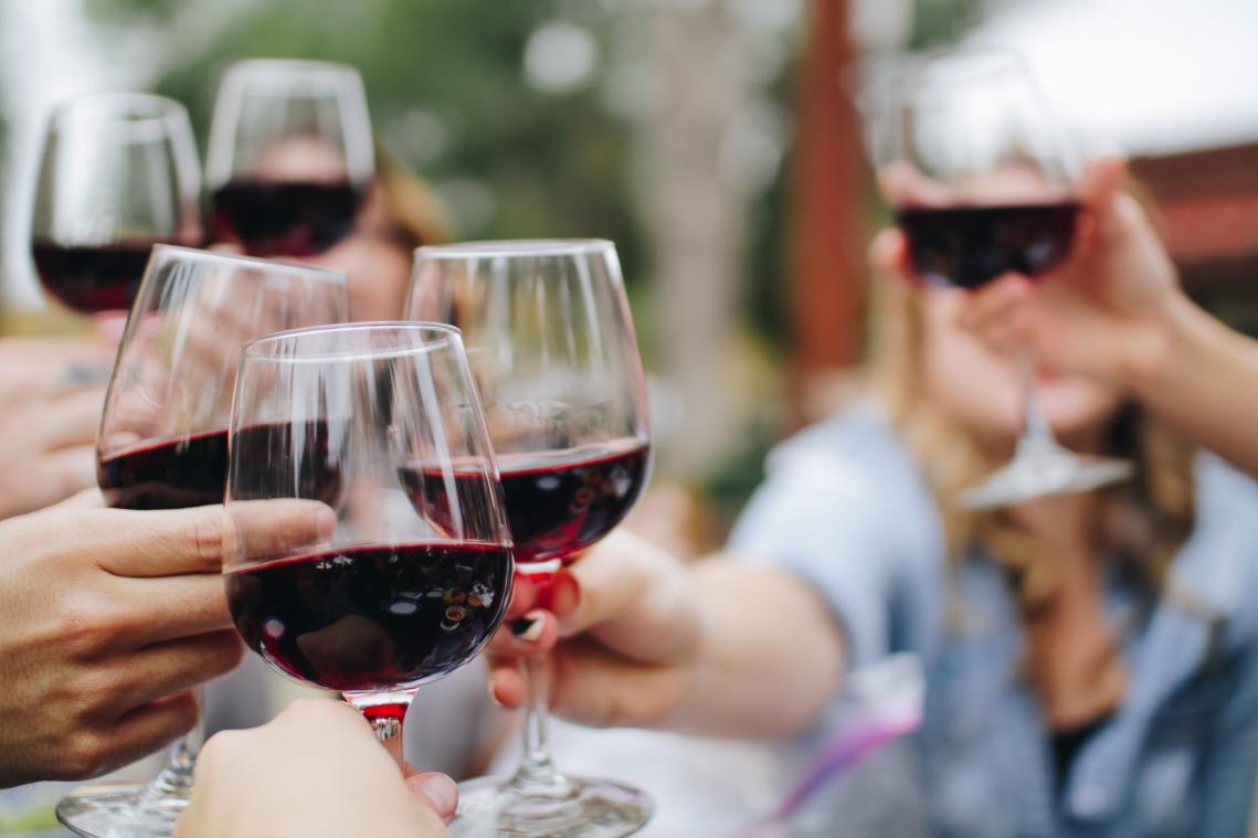 SCHOL! HEMA verkoopt wijnkoeler van 3 liter en die wil je hebben deze zomer