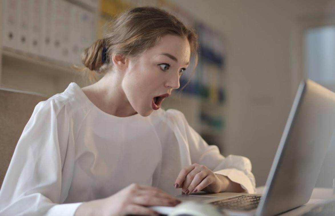 Vrouw staat op het punt om te trouwen, maar ontdekt dan DIT over haar verloofde... (video)