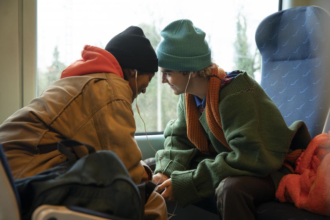 MOVIES. Paolo Giordano verdient strepen als scenarist met 'We Are Who We Are': "Identiteit en gender zijn een ingewikkelde dynamiek voor jongeren"