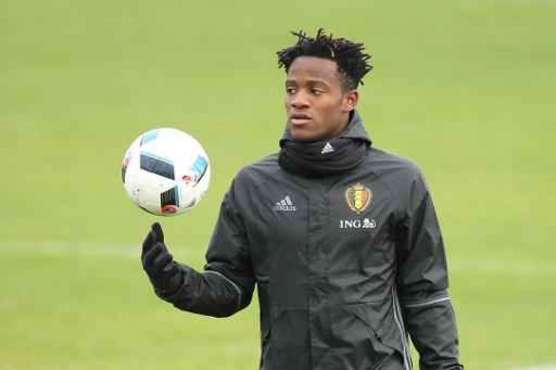 EK-selectie én dochtertje voor dolgelukkige Michy Batshuayi