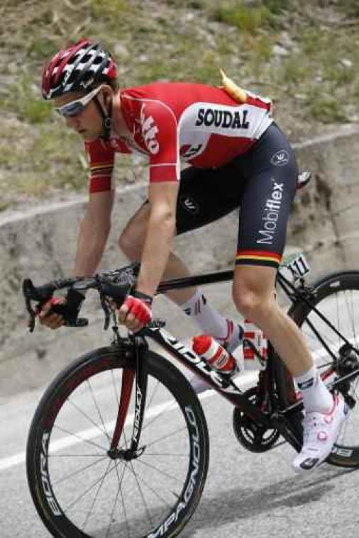 Tim Wellens triomfeert in zesde etappe van de Giro