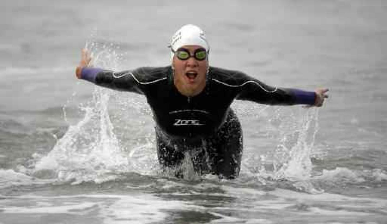 World Series triatlon - Katrien Verstuyft en Claire Michel kwalificeren zich voor Rio